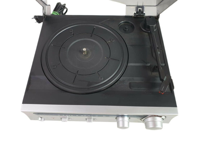 GRAMOFON Z RADIEM SUPERIOR TT-18 + PŁYTY WINYLOWE