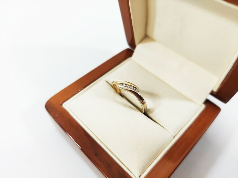 boski-zloty-pierscionek-z-diamentami-585-r12-marka-inna-marka