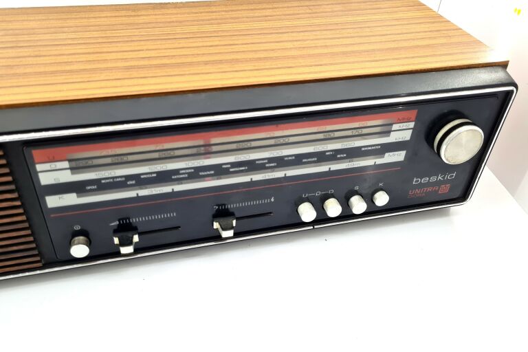 radio-unitra-diora-beskid-czerwony-dwor-24-gdansk