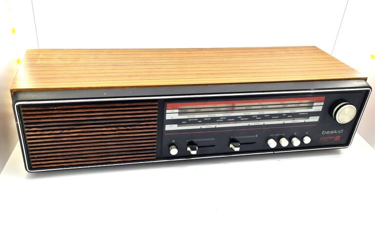 radio-unitra-diora-beskid-czerwony-dwor-24-gdansk