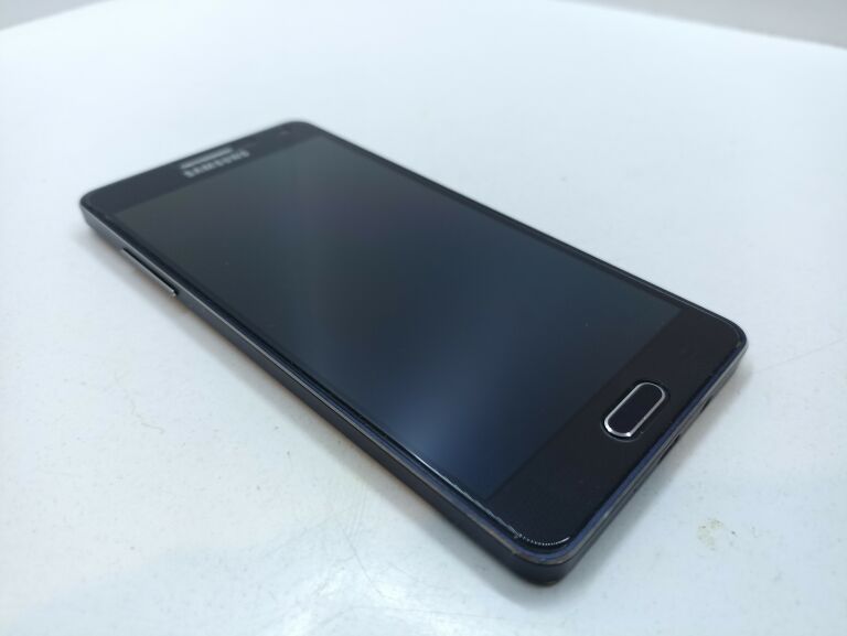 samsung-galaxy-a5-ladowarka-wbudowana-pamiec-32-gb