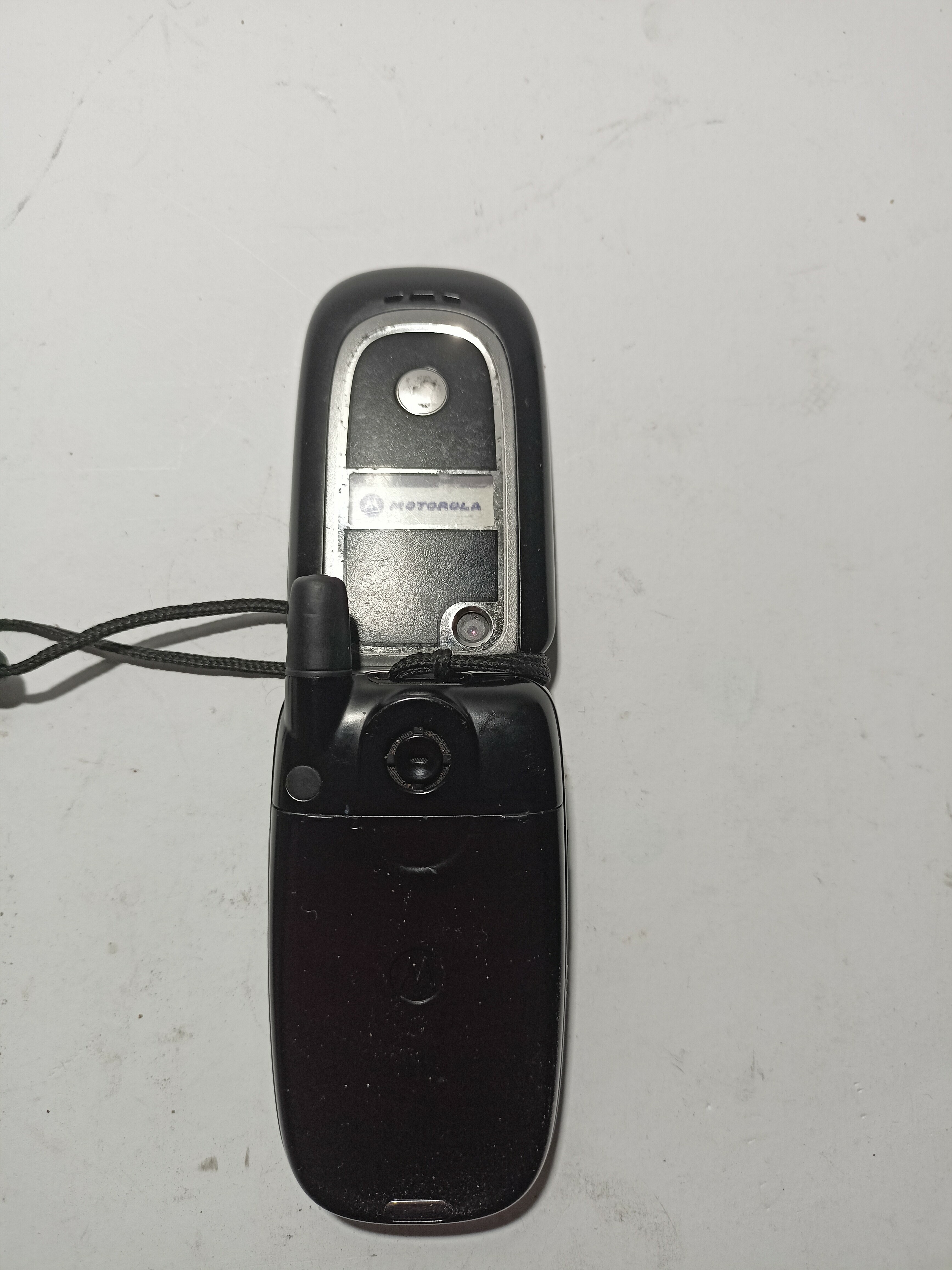 telefon-motorola-z-klapkat-mobile-simlock-kod-producenta-1111