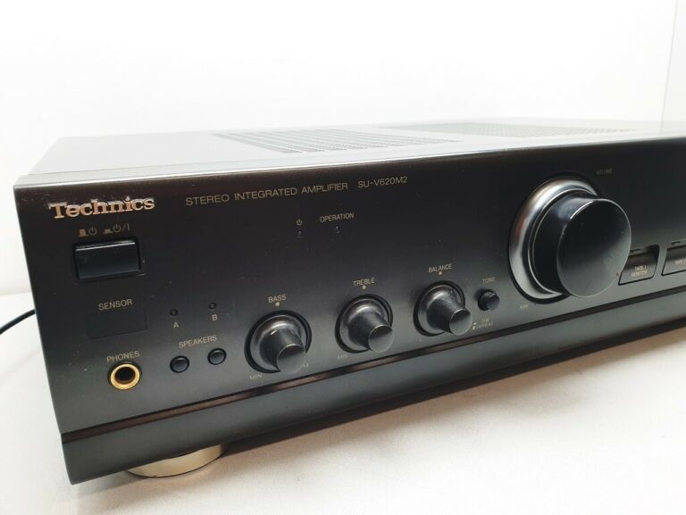 WZMACNIACZ TECHNICS SU-V620M2 OPIS