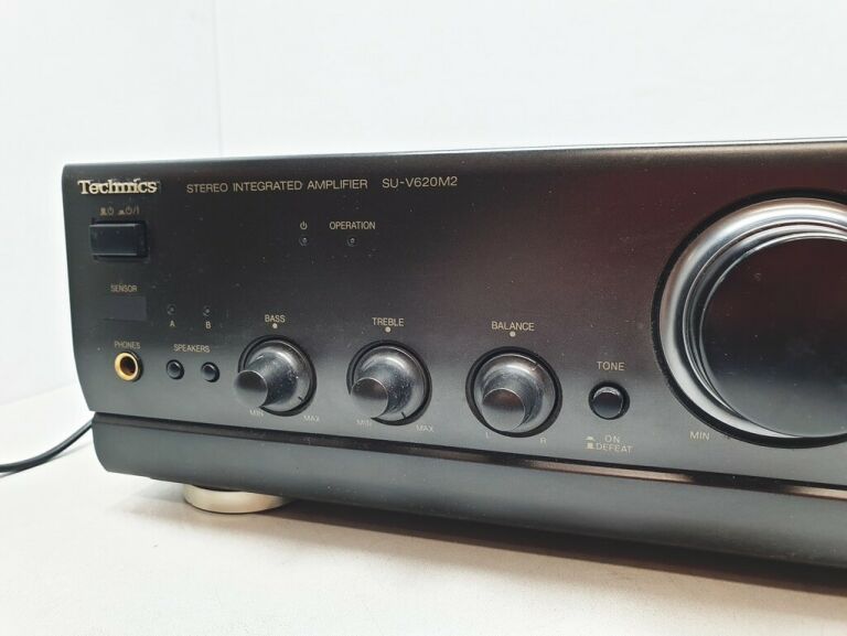 WZMACNIACZ TECHNICS SU-V620M2 OPIS
