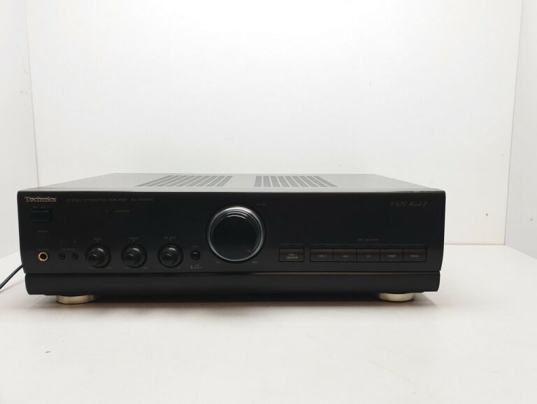 WZMACNIACZ TECHNICS SU-V620M2 OPIS