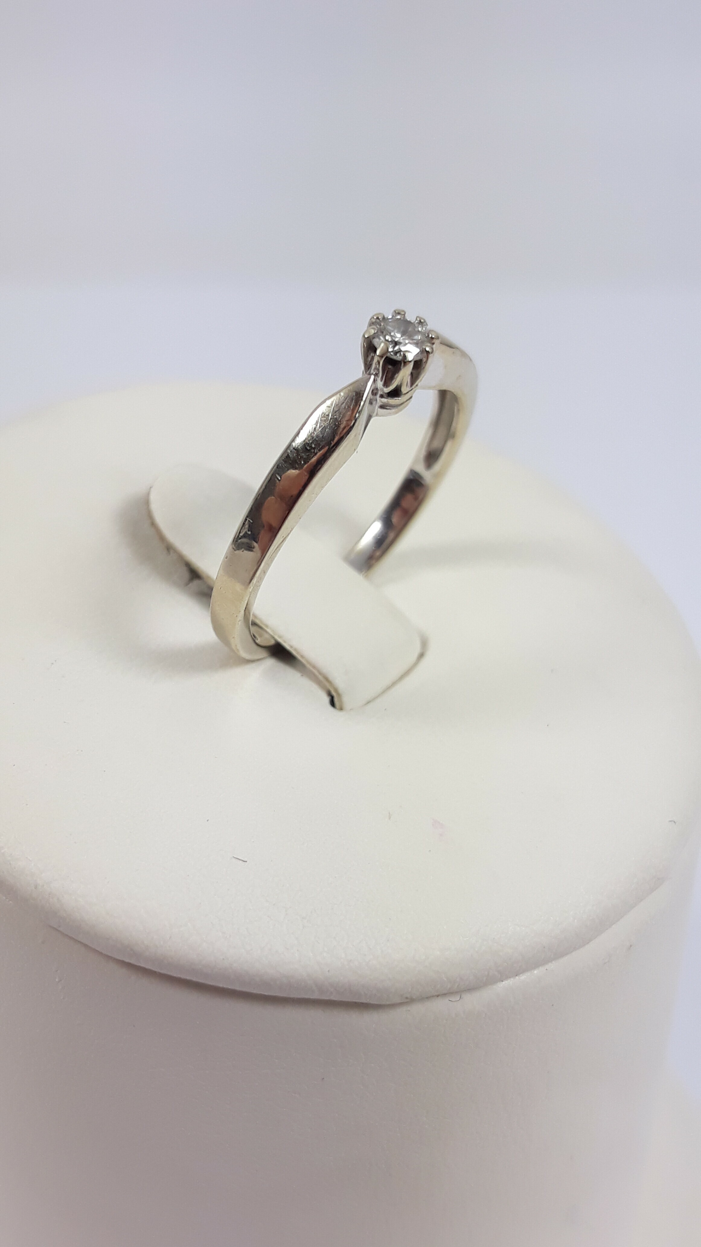 pierscionek-zareczynowy-bzloto-diament-245-011c-r15-rozmiarsrednica-wew-mm-372-15