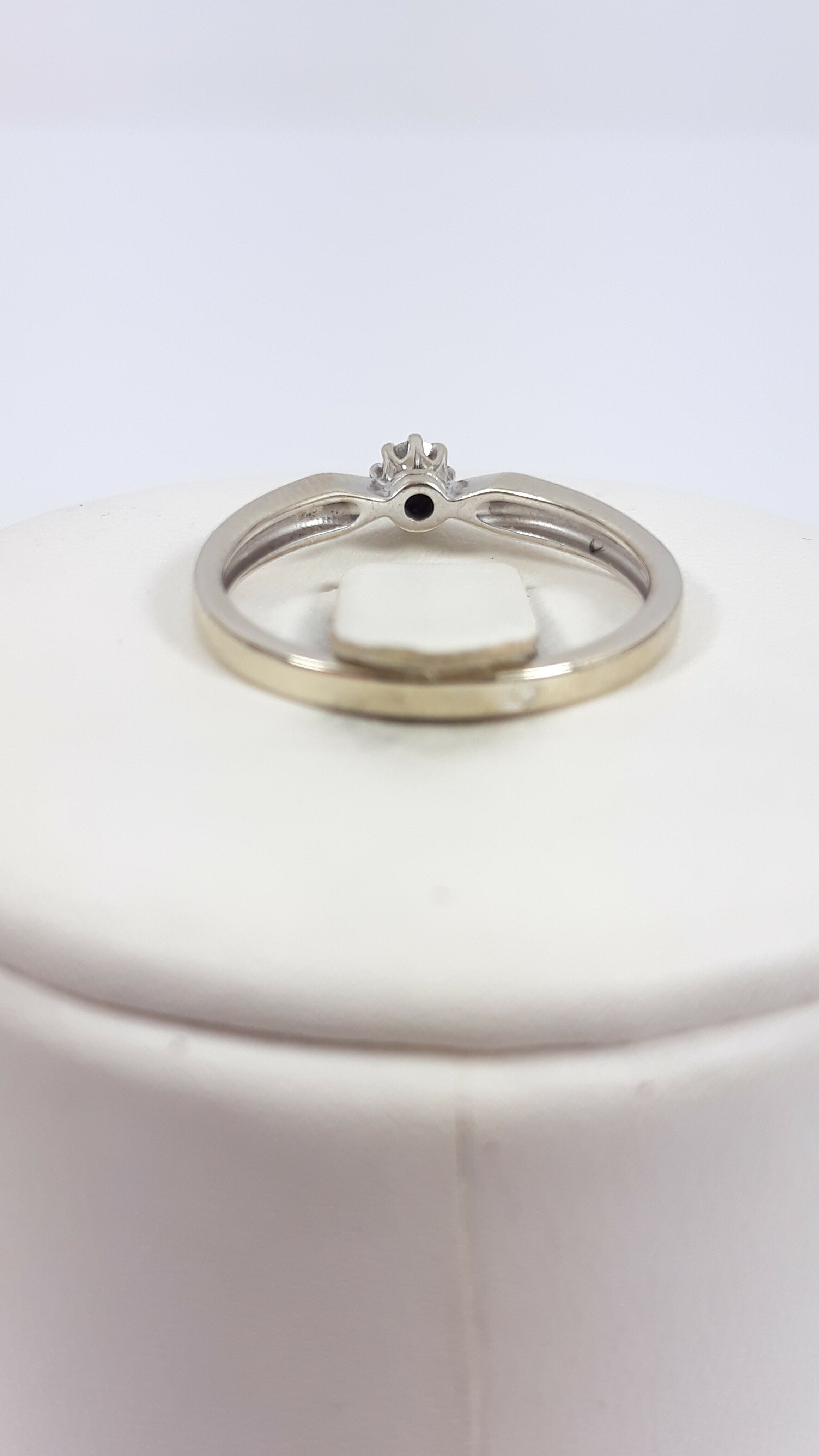 pierscionek-zareczynowy-bzloto-diament-245-011c-r15-waga-245