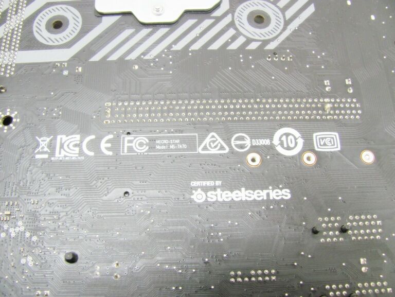 PŁYTA GŁÓWNA MSI 250M BAZOOKA LGA1151 USZKODZONA