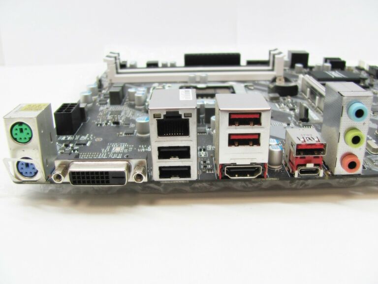 PŁYTA GŁÓWNA MSI 250M BAZOOKA LGA1151 USZKODZONA