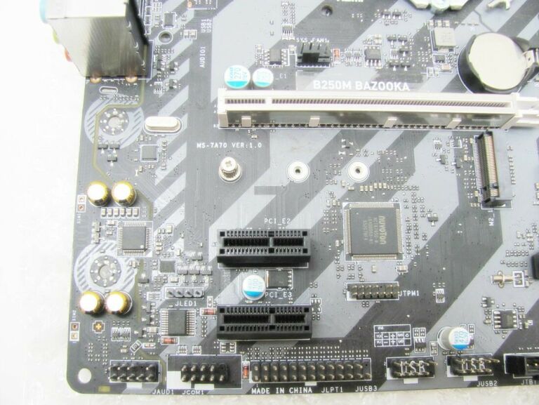PŁYTA GŁÓWNA MSI 250M BAZOOKA LGA1151 USZKODZONA