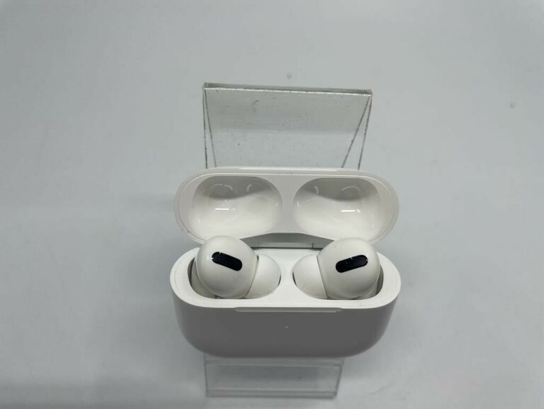 SŁUCHAWKI AIRPODS PRO, KABEL USB