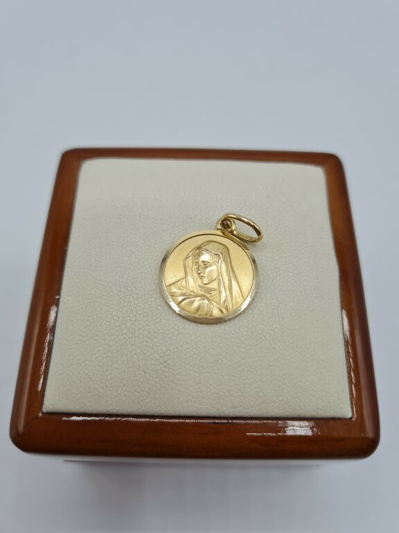 medalik-matka-boska-p585-257g-rynek-6-rawicz