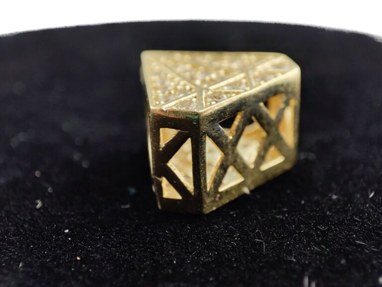 ZAWIESZKA CHARMS DIAMENT CYRKONIE 585 / 1,52 G