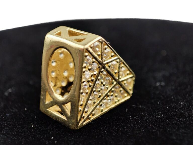 ZAWIESZKA CHARMS DIAMENT CYRKONIE 585 / 1,52 G