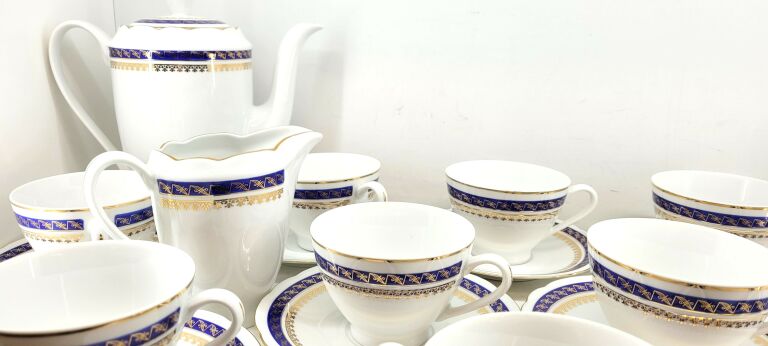 zestaw-kawowy-cmielow-kolor-kobaltowy-stan-uzywany