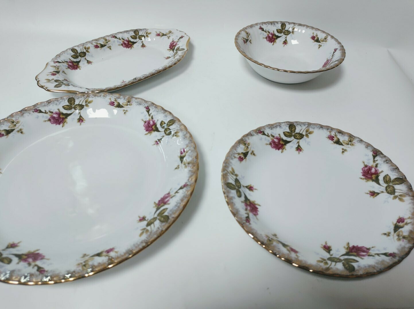 wyjatkowy-serwis-porcelanowy-chodziez-iwona-aleja-wolnosci-15b-czestochowa-sj