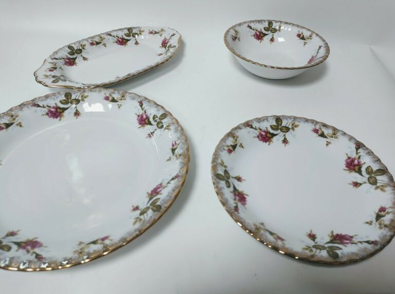 WYJĄTKOWY SERWIS PORCELANOWY CHODZIEŻ IWONA