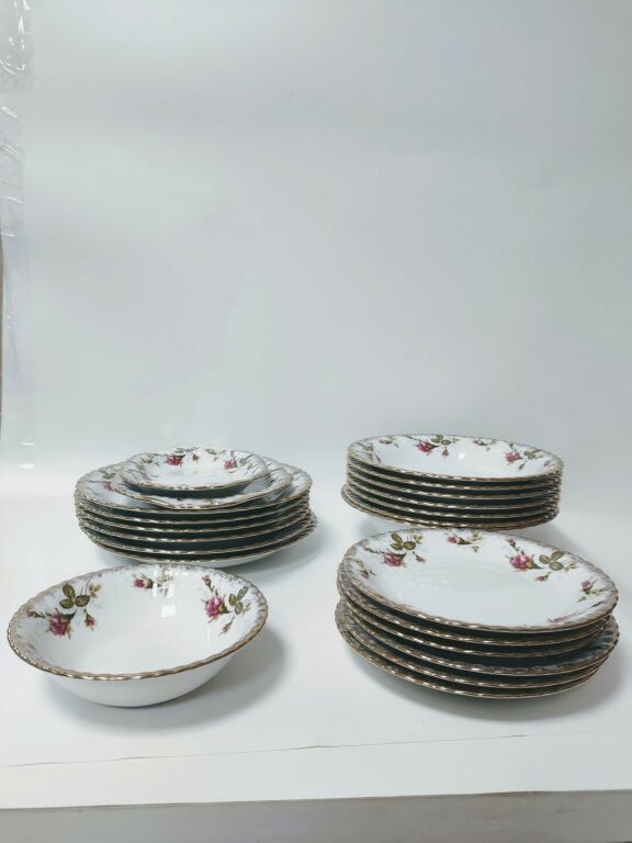 WYJĄTKOWY SERWIS PORCELANOWY CHODZIEŻ IWONA