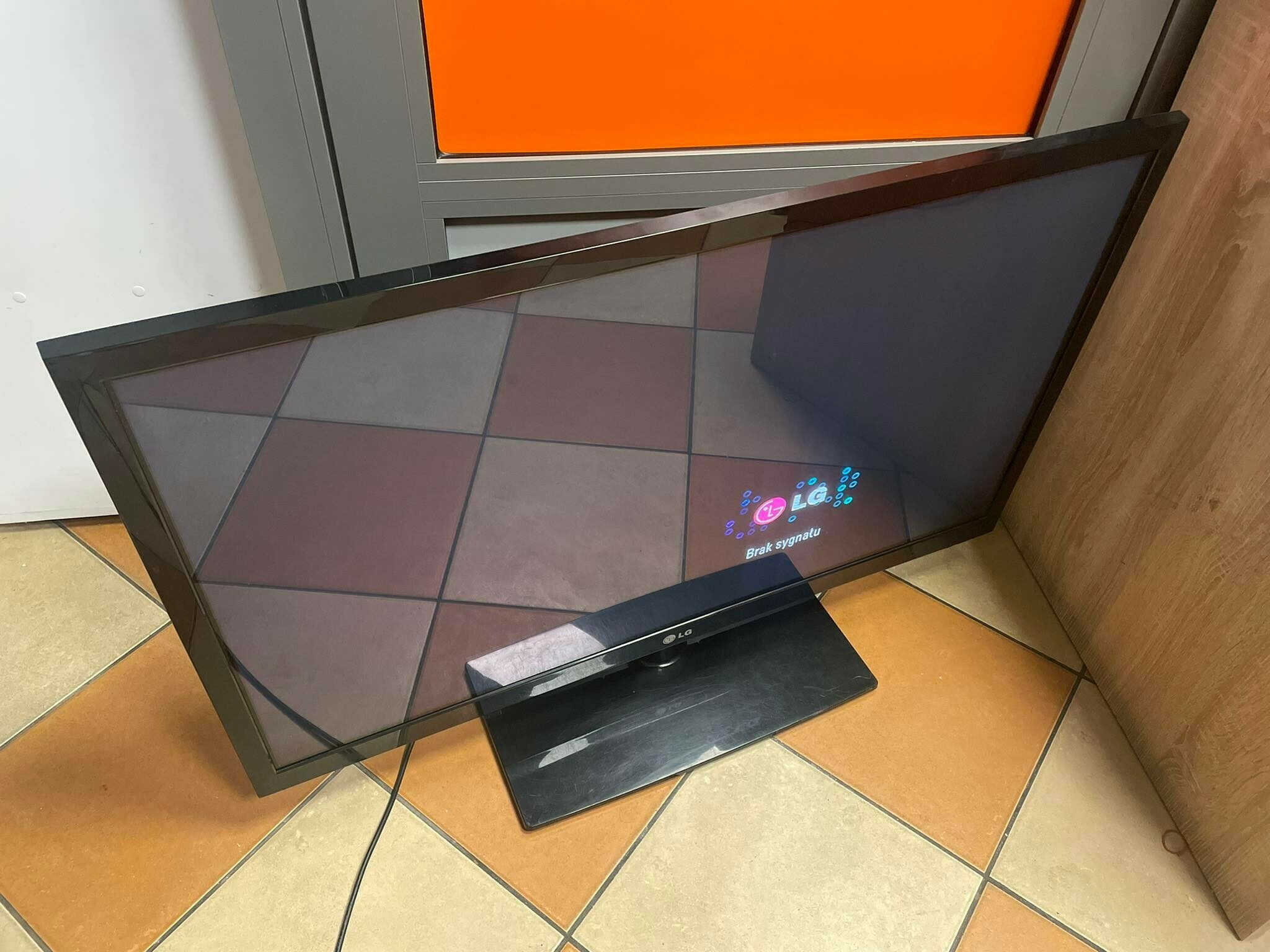 telewizor-42-lg-42pj350-odbior-tylko-osobisty-wojska-polskiego-13-wagrowiec