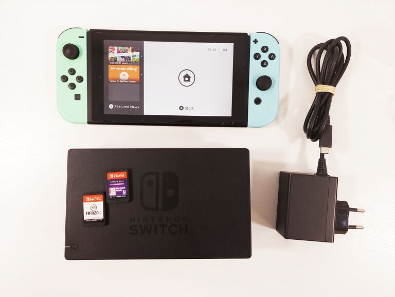 KONSOLA NINTENDO SWITCH + 2 GRY + ZAS