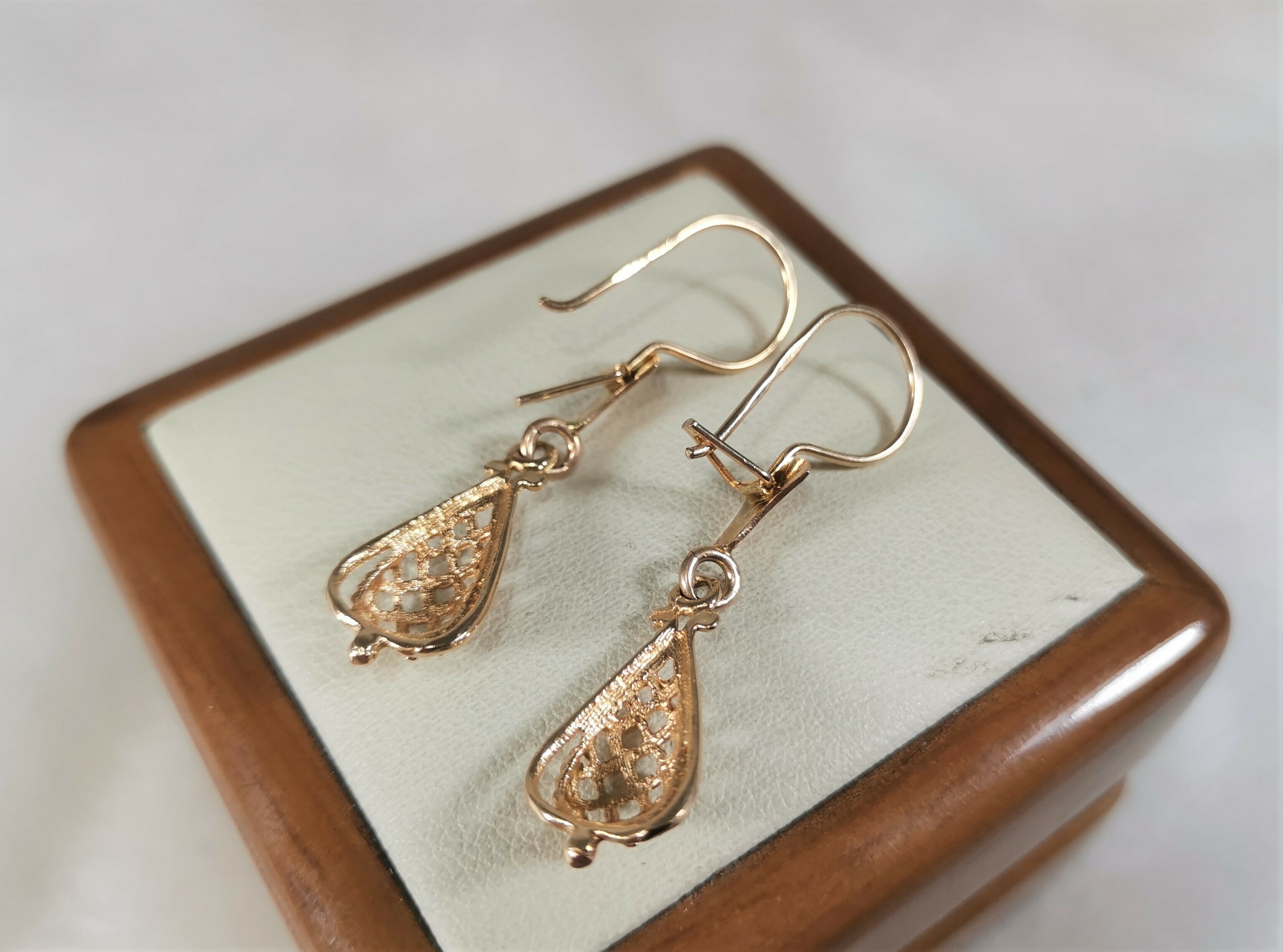 zlote-azurowe-wiszace-kolczyki-bigle-585-rodzaj-bigla-zamkniety