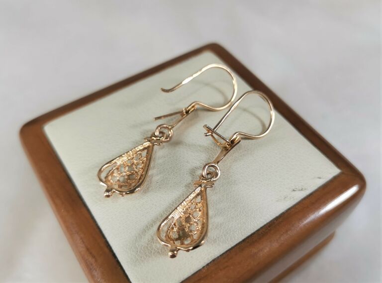 zlote-azurowe-wiszace-kolczyki-bigle-585-rodzaj-bigla-zamkniety