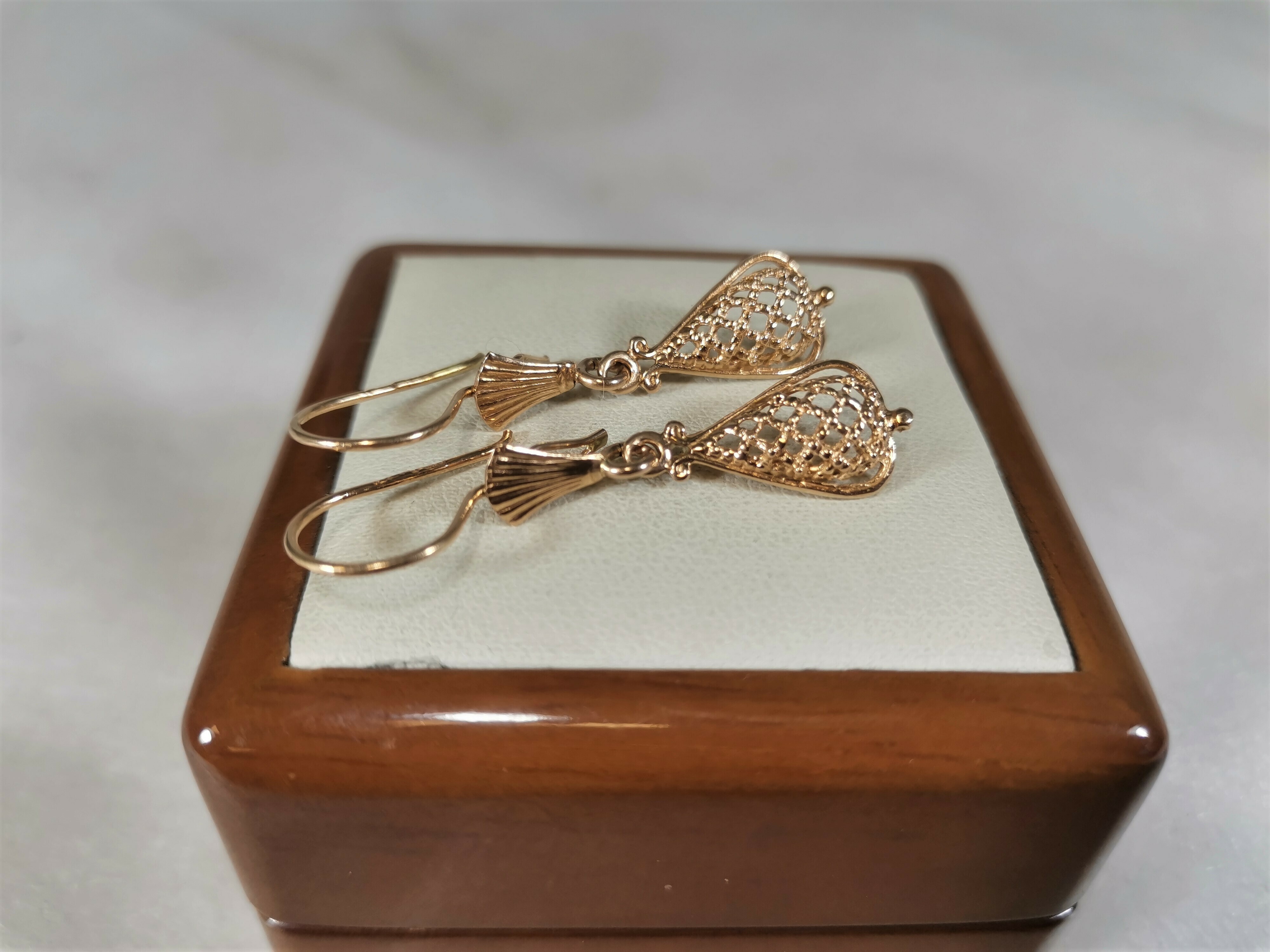 zlote-azurowe-wiszace-kolczyki-bigle-585-marka-inna-marka