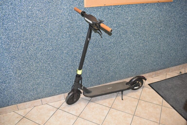 HULAJNOGA ELEKTRYCZNA FRUGAL CLEVER 250W