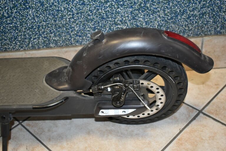 hulajnoga-elektryczna-frugal-clever-250w-model-clever