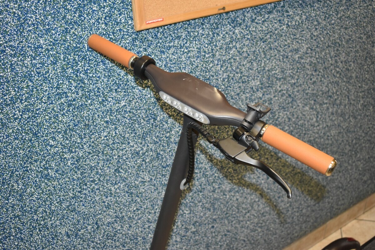 hulajnoga-elektryczna-frugal-clever-250w-stan-uzywany