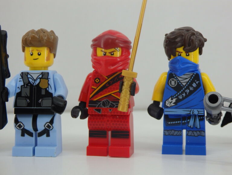 FIGURKA LEGO (MARVEL,DC,STAR WARS)