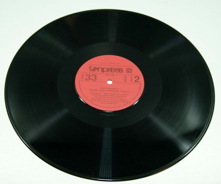 lech-konopinski-ksiaze-lech-i-druhow-trzech-legen-stan-nie-wymaga-renowacji