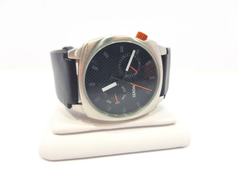 ZEGAREK LEXON MAX DATE