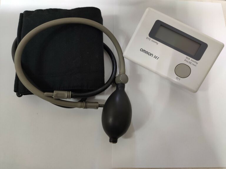 cisnieniomierz-omron-m1-polaka-2a-swietochlowice