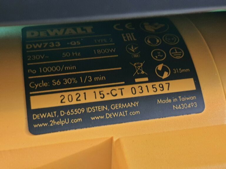 STRUGARKA GRUBOŚCIÓWKA DEWALT DW733 1800W FAKTURA