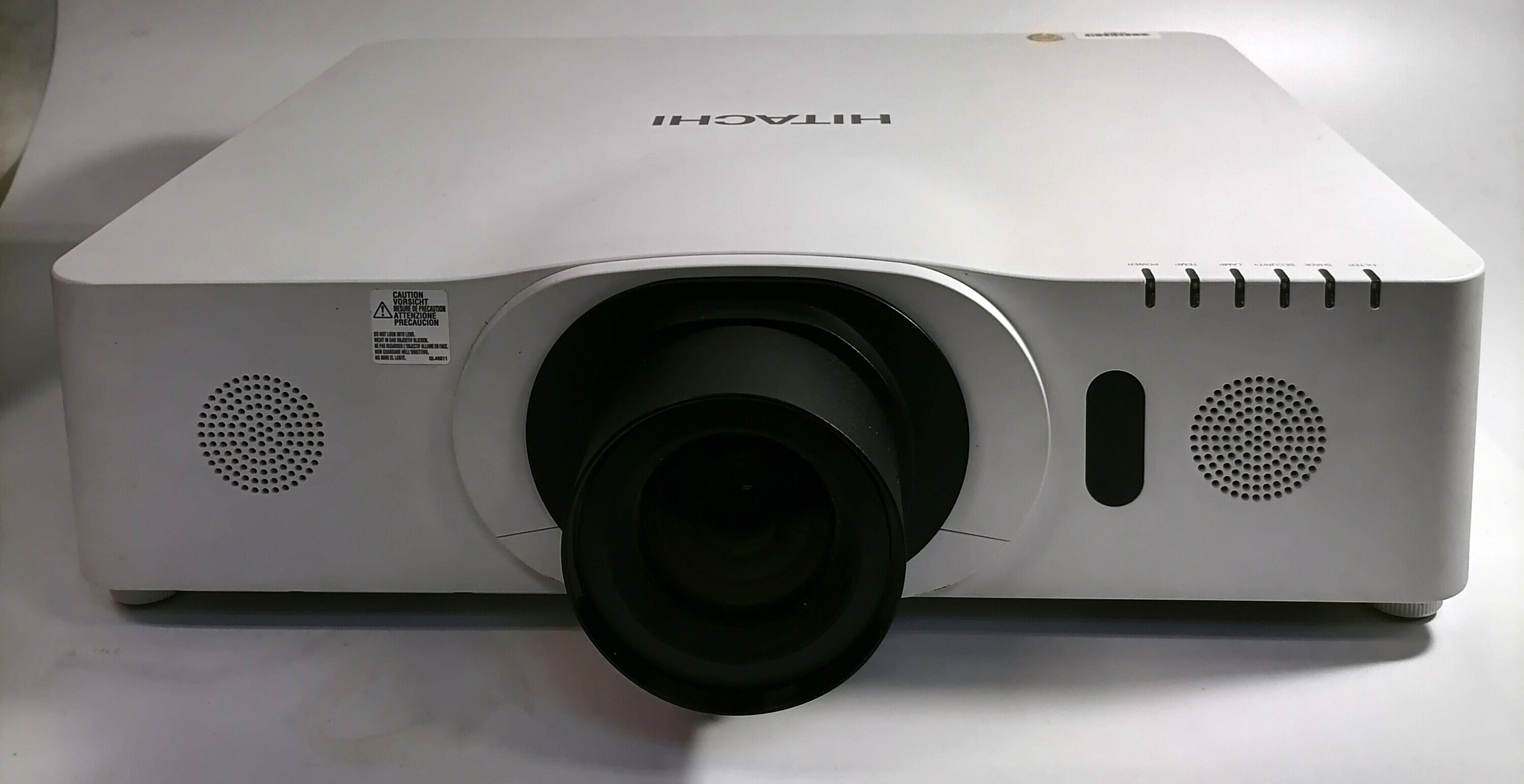 projektor-hitachi-cp-x8160-stan-bdb-okazja-plac-daszynskiego-5-czestochowa-sj