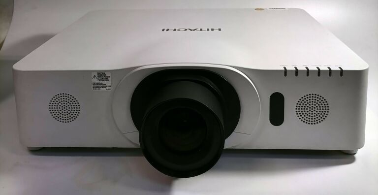 projektor-hitachi-cp-x8160-stan-bdb-okazja-plac-daszynskiego-5-czestochowa-sj