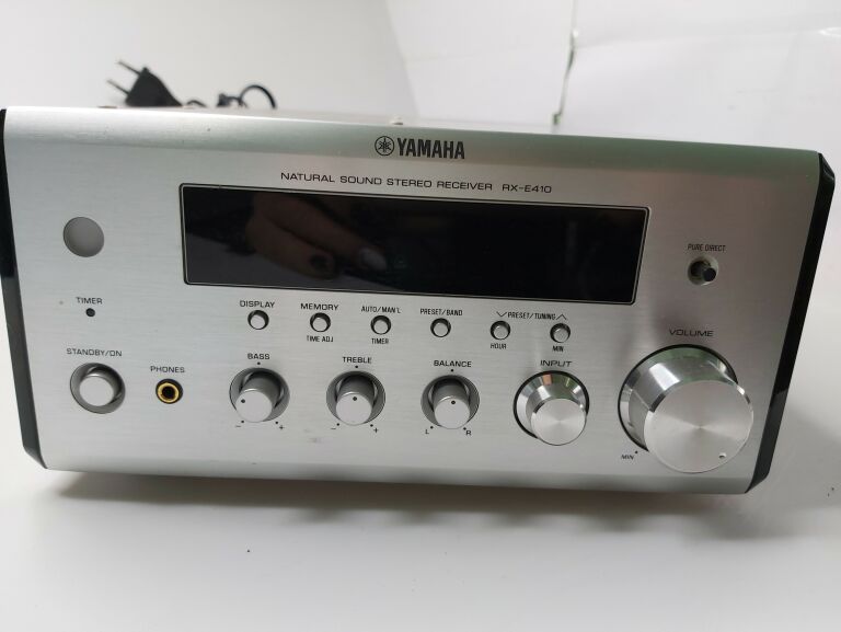 amplituner-yamaha-rx-e410-stan-uzywany