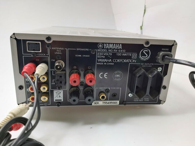 amplituner-yamaha-rx-e410-komunikacja-brak