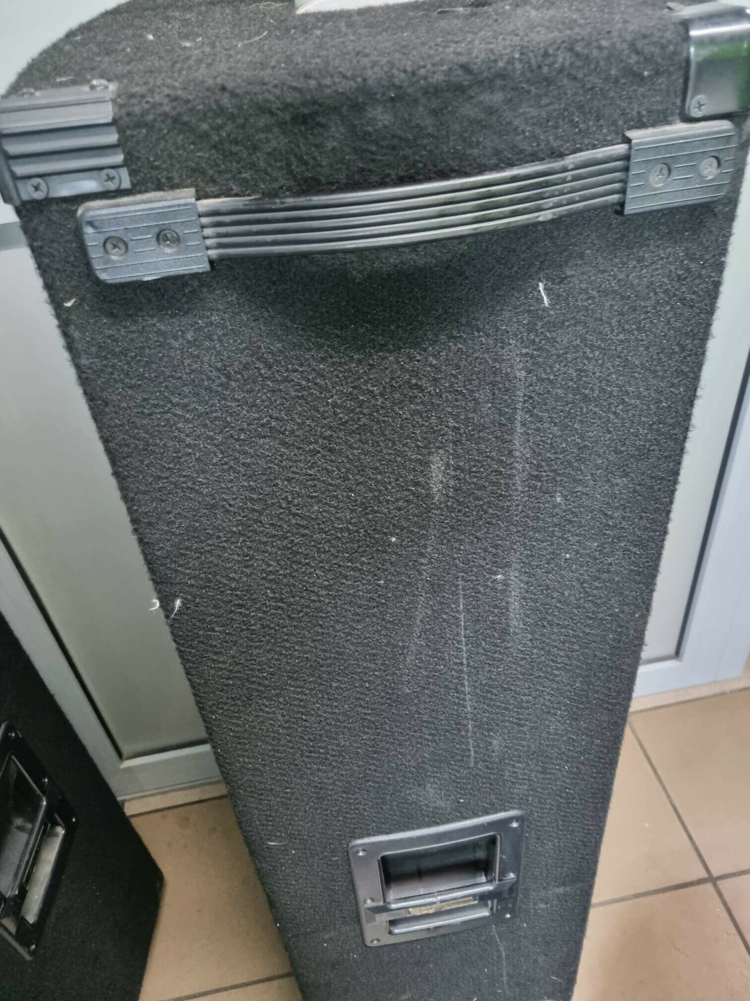 kolumna-aktywna-behringer-2200-w-stan-11323-2