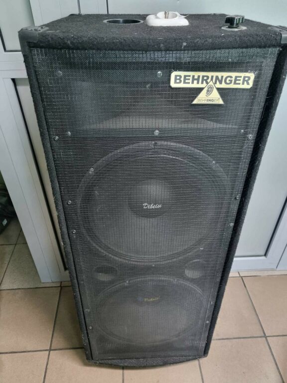 KOLUMNA AKTYWNA BEHRINGER 2200 W
