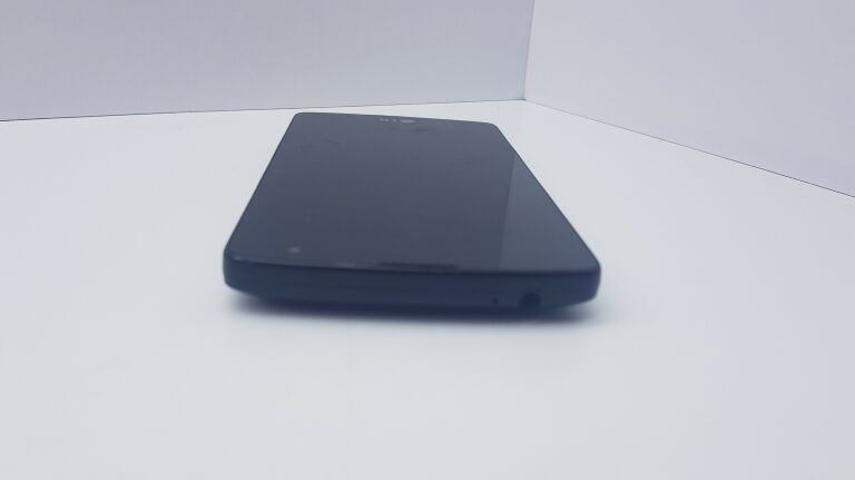 TELEFON LG F60 -D390N CZYT OPIS