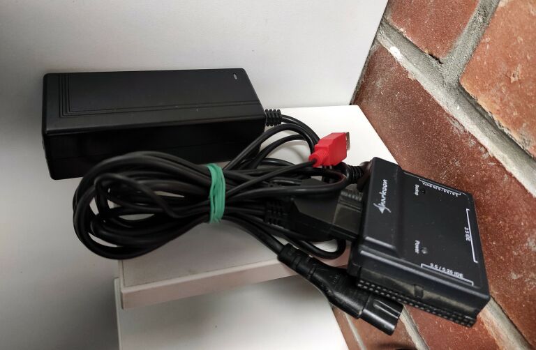 TELEWIZOREK DO SAMOCHODU FAY TECH