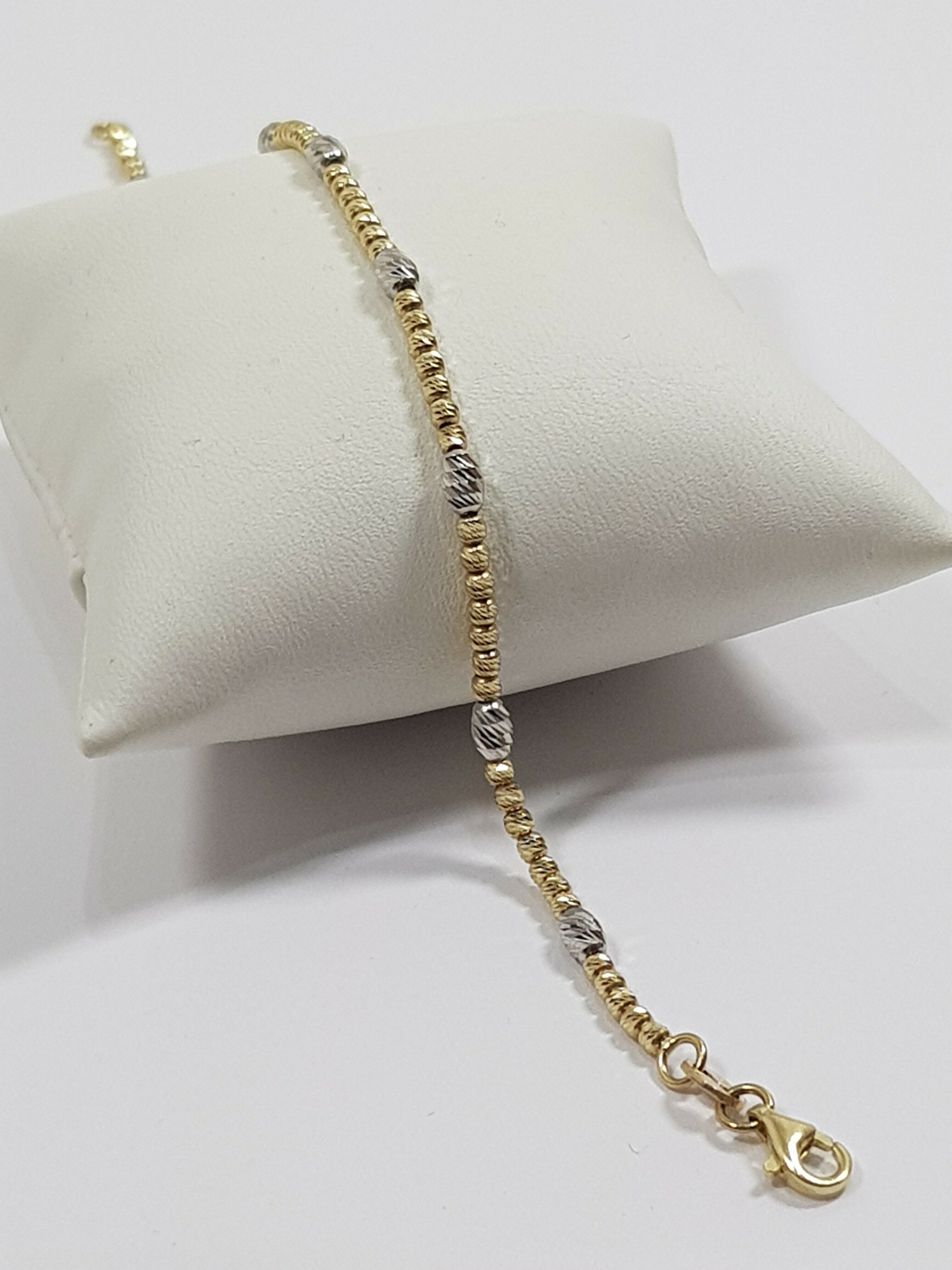 zlota-bransoletka-rodzaj-wyrob-jubilerski