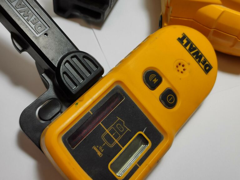 LASER OBROTOWY DEWALT DW074 + OSPRZĘT