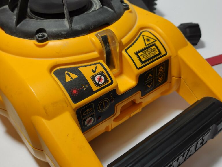 LASER OBROTOWY DEWALT DW074 + OSPRZĘT
