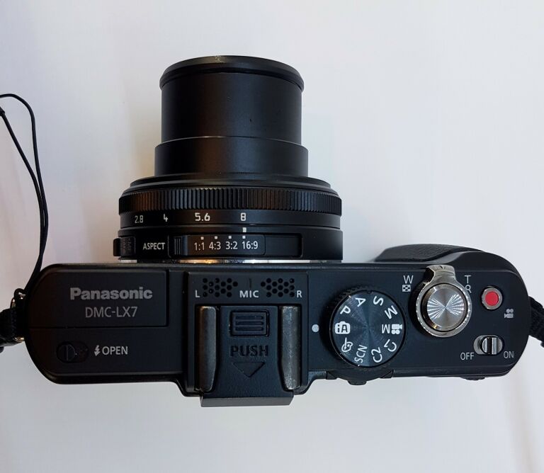 aparat-cyfrowy-panasonic-lumix-dmc-lx7-z-ladowark-marka-panasonic