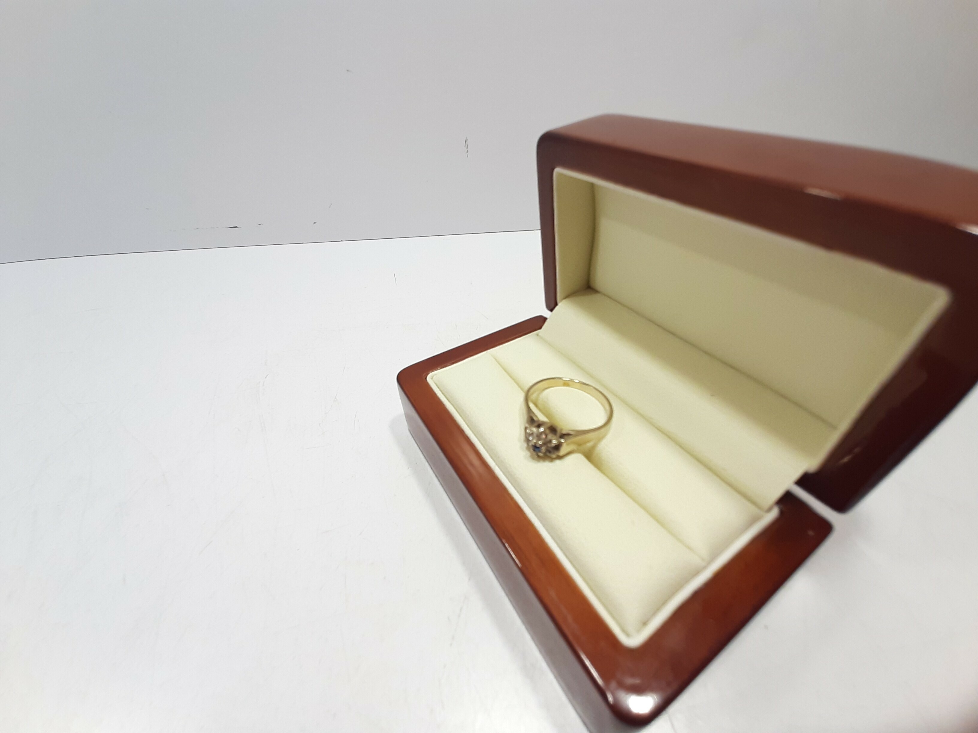 pierscionek-biale-zloto-209g-585-stan-11323-2