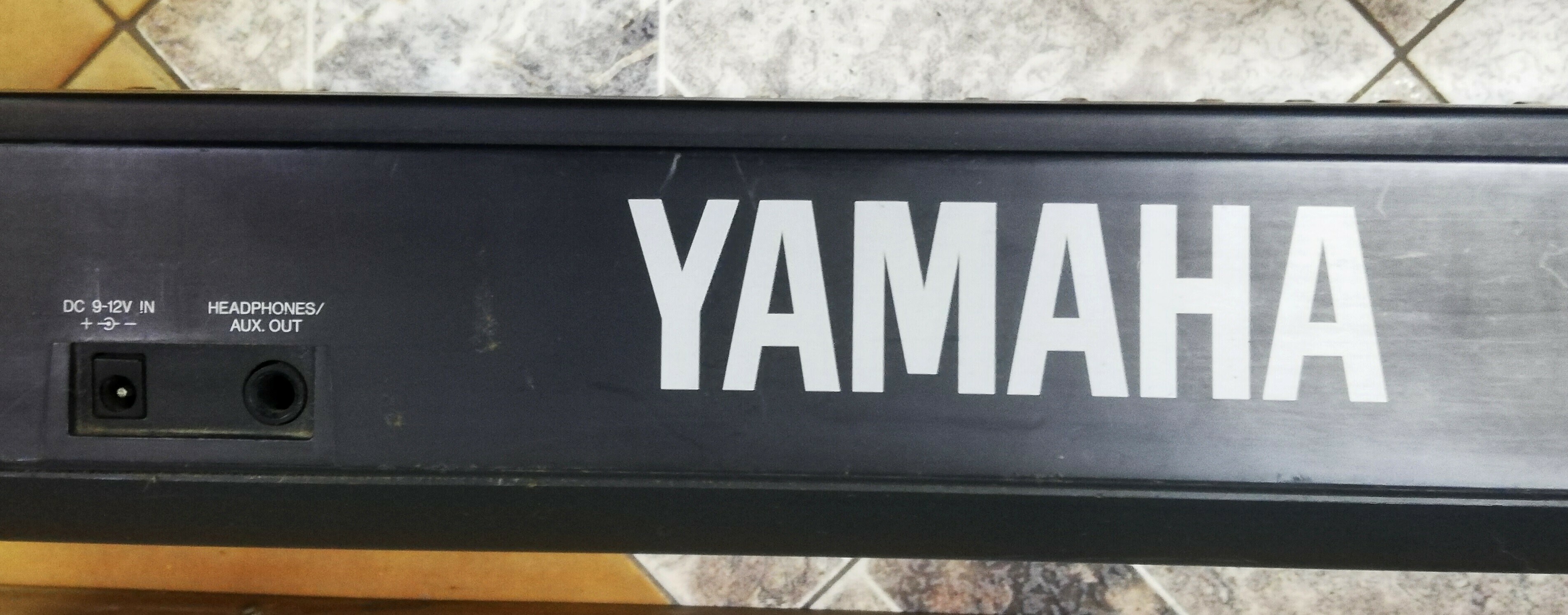 keyboard-yamaha-psr-75-model-psr-75