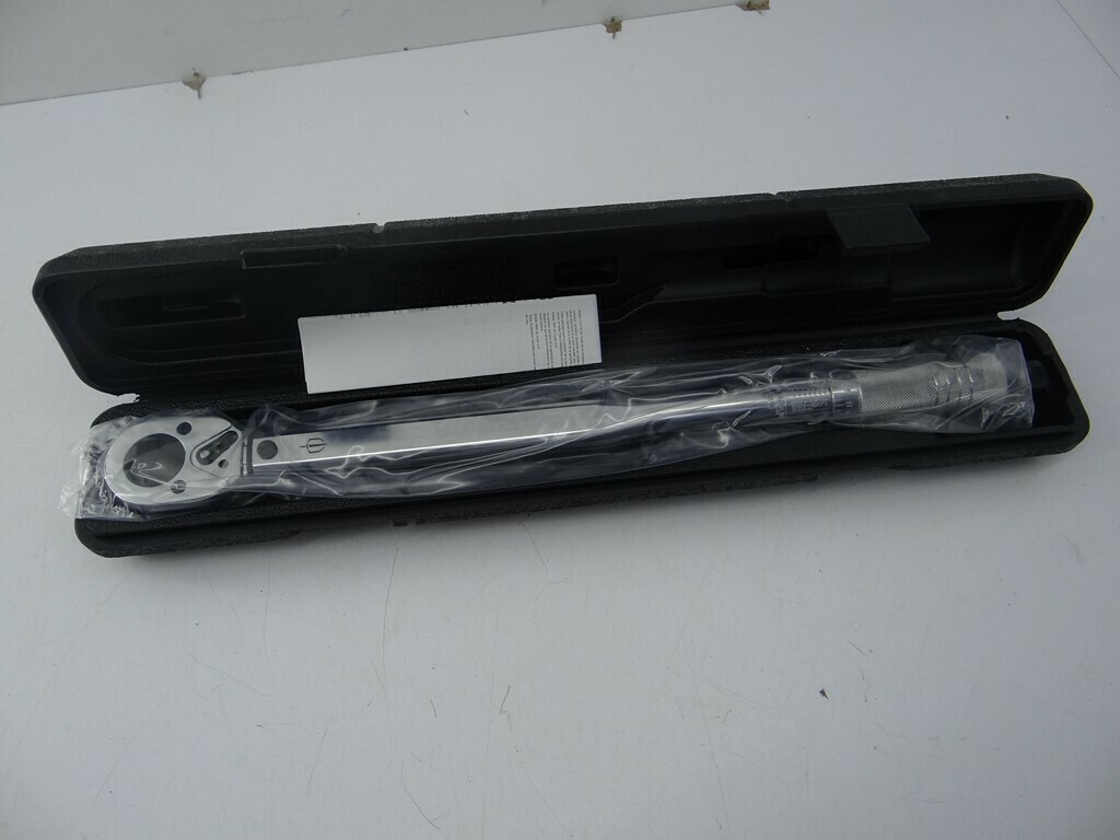 klucz-dynamometryczny-magnusson-12-28-210nm-1-maja-47-sj-lublin